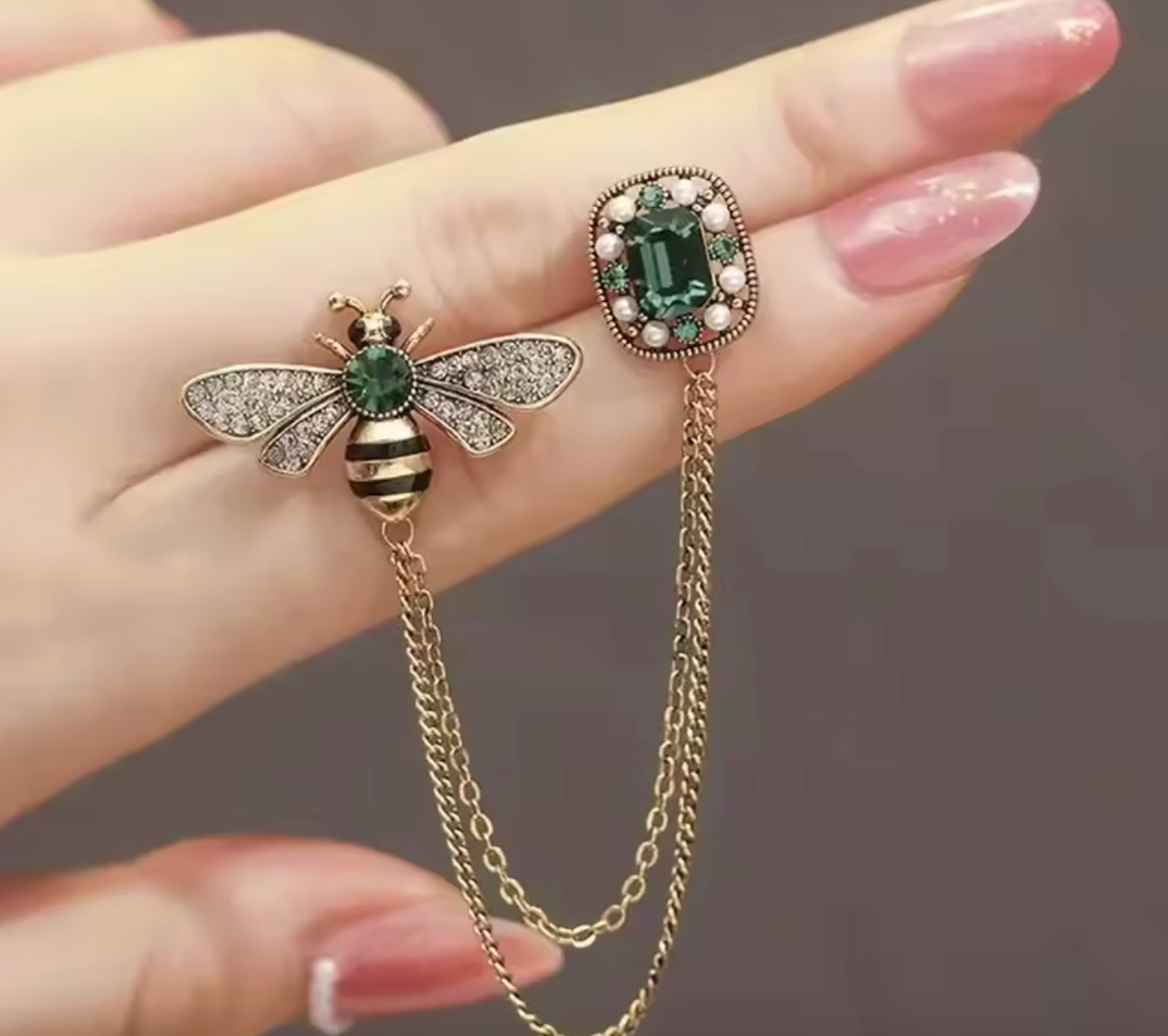 Luxury Women's Brooch Set